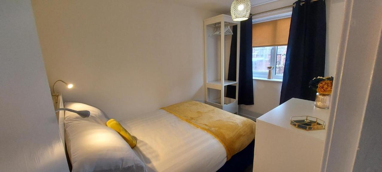 The Tackeroo Suite Hednesford ภายนอก รูปภาพ